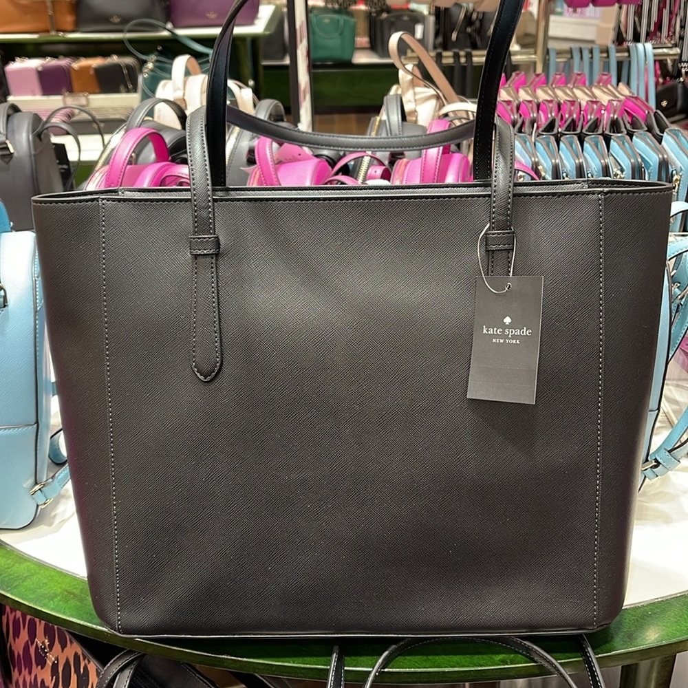 Kate Spade Schuyler Medium Tote
COLOR:
Black
NWT - Picture 6 of 16